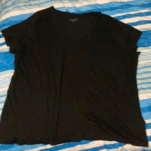 Black long v neck tshirt